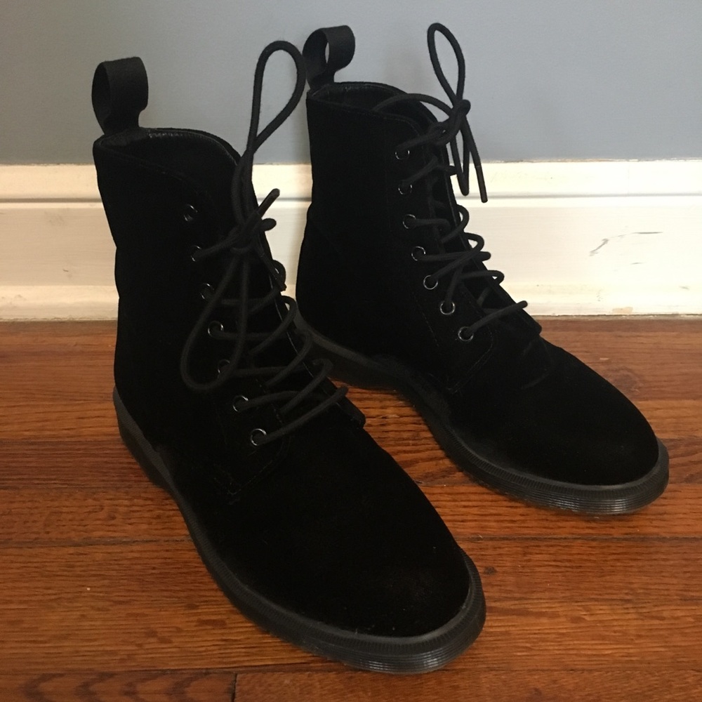 Doc Dr. Martens Evan Black Velvet boots Sz 7